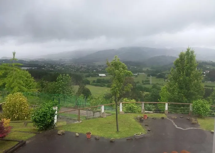 En la colina 2 Montañealde